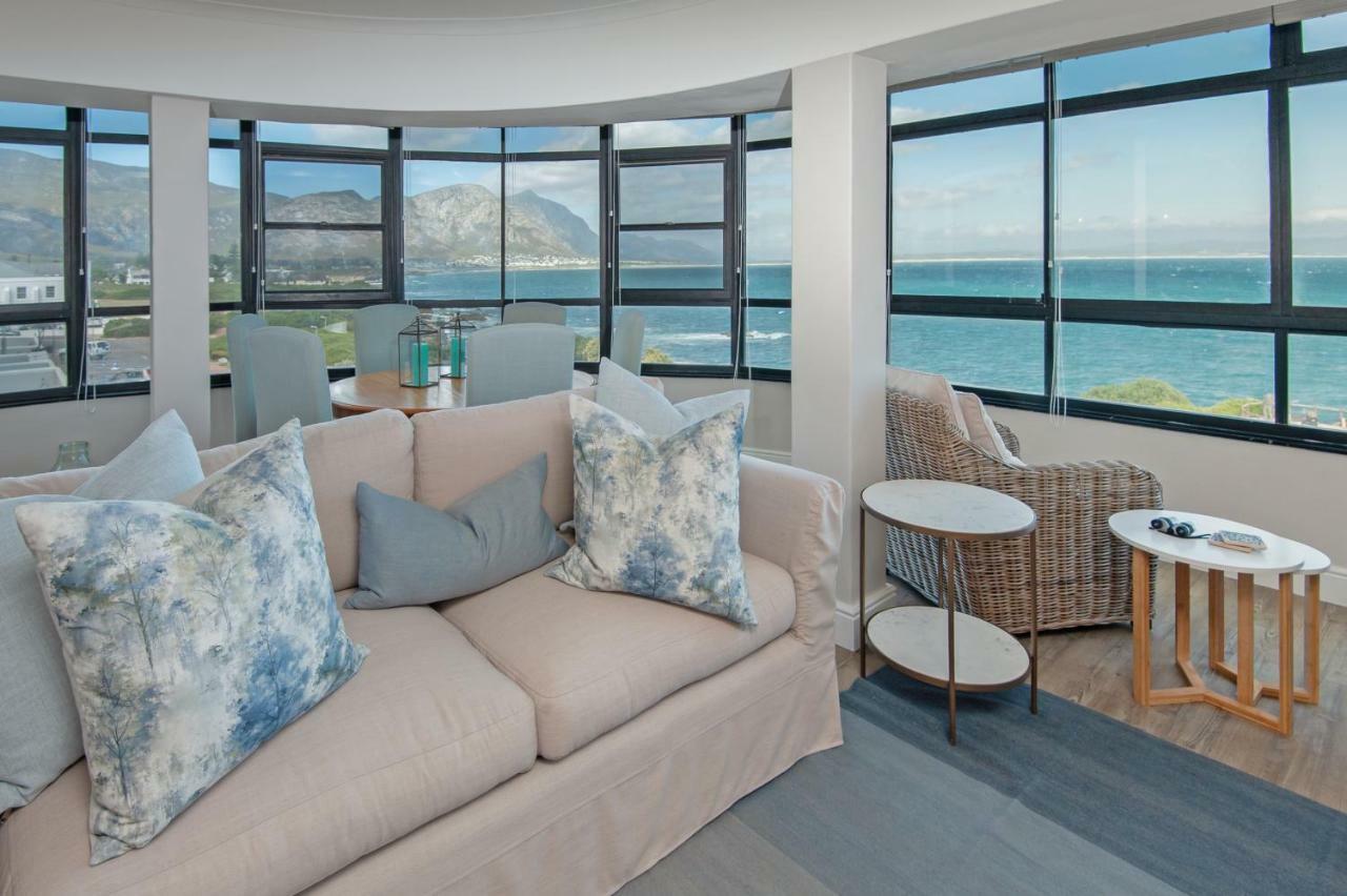 The Sun, Whales & Waves - Seafront Apartment Hermanus Dış mekan fotoğraf