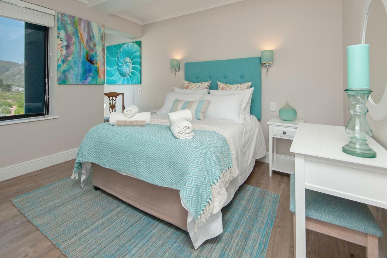 The Sun, Whales & Waves - Seafront Apartment Hermanus Dış mekan fotoğraf